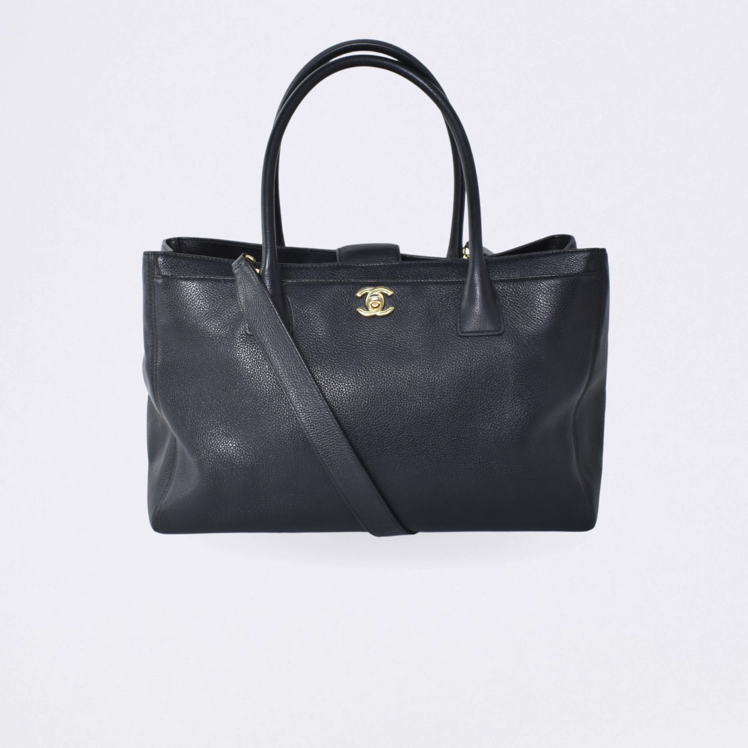 chanel cerf black