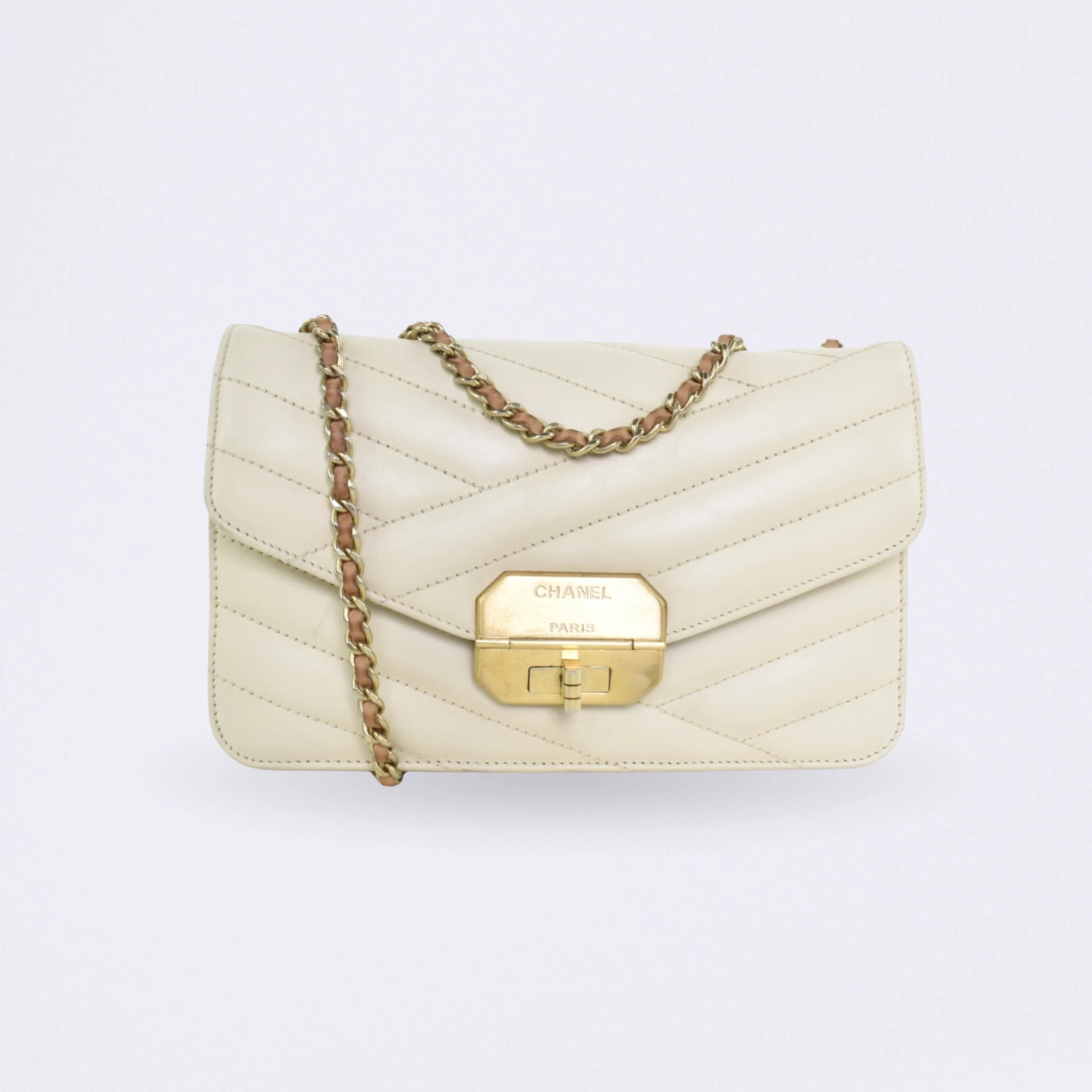 chanel flap beige