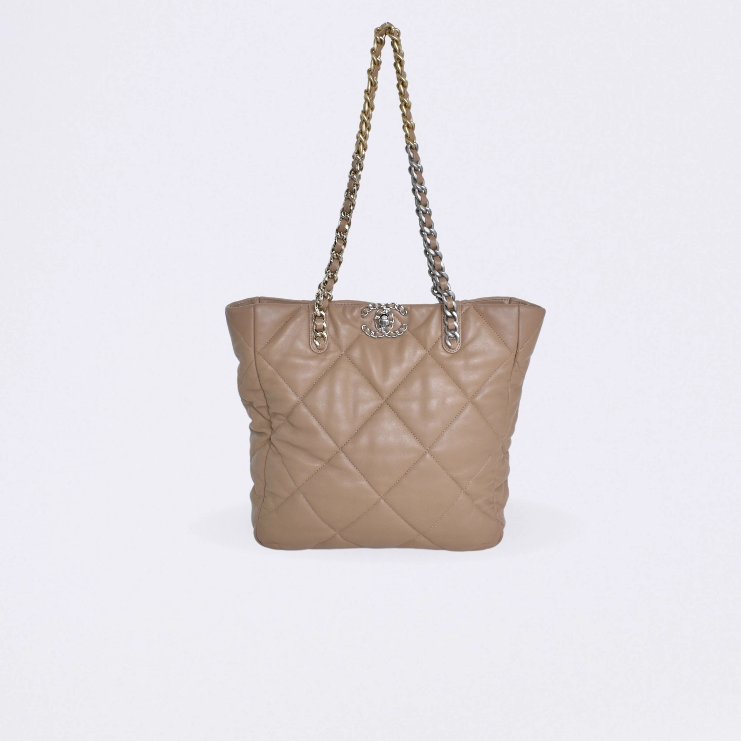 chanel cc 19 shopping beige