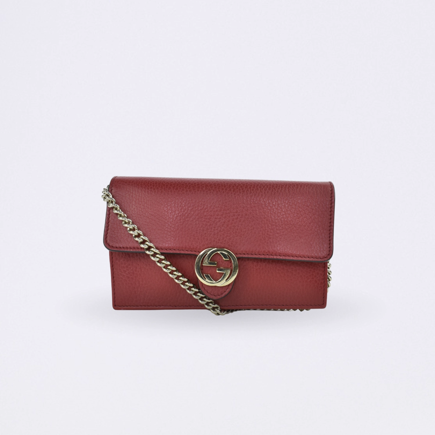 gucci interlocking g red