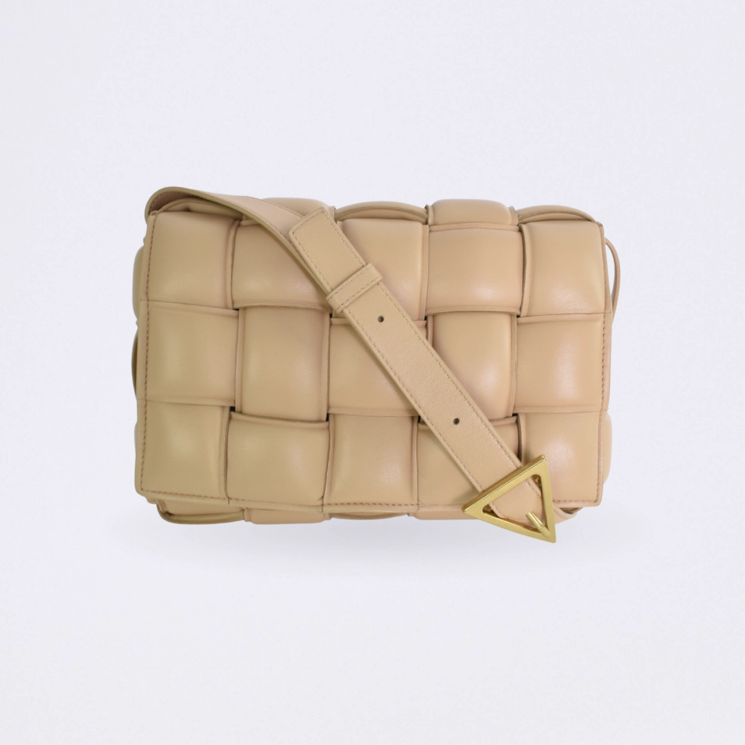 bottega veneta cassette beige