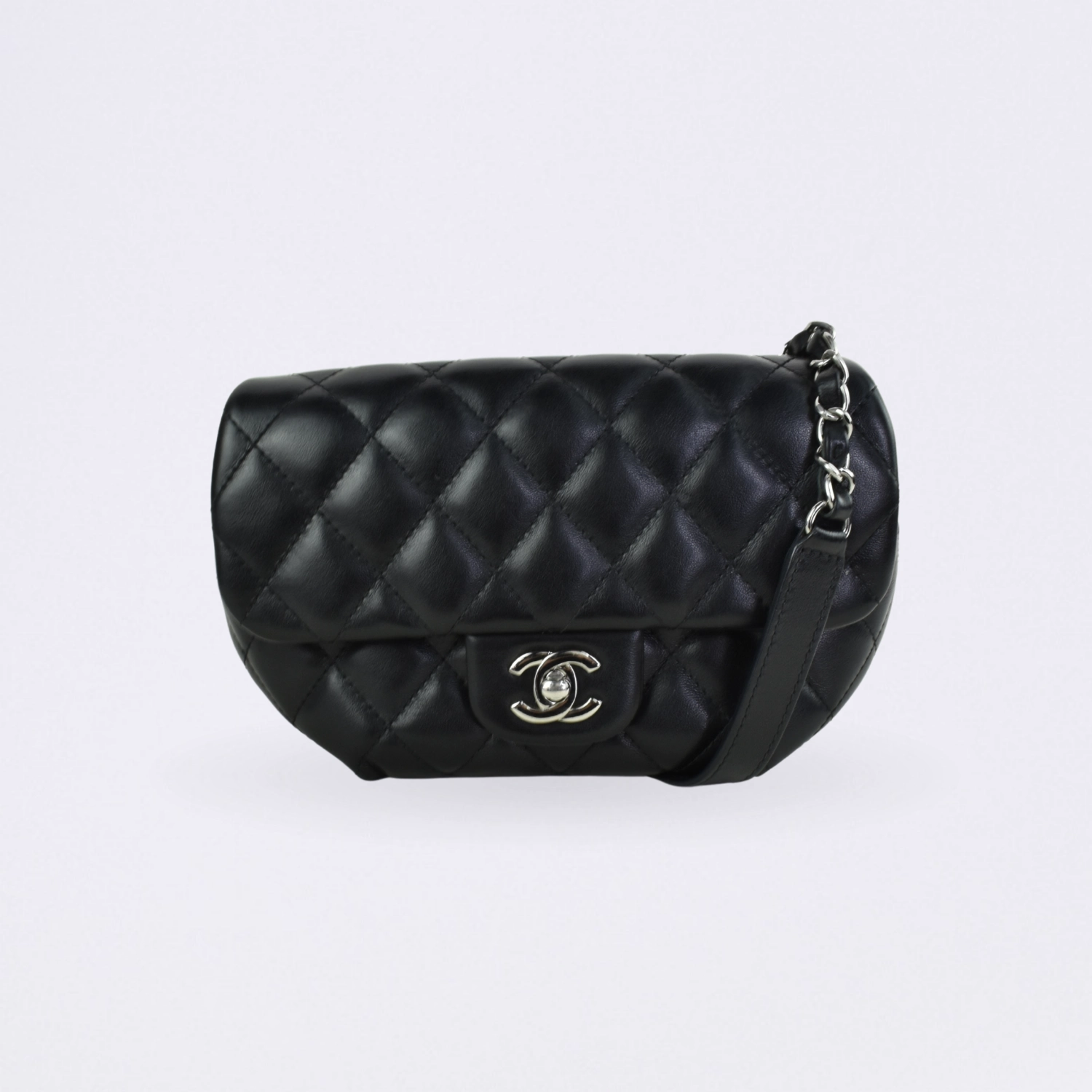 chanel pochete cc black
