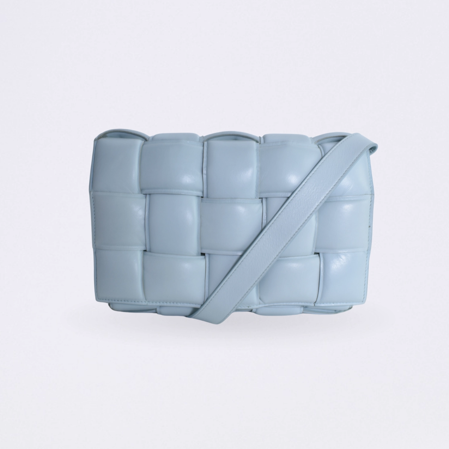 bottega veneta cassete blue medium